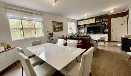 Sobrado com 3 dormitórios à venda, 188 m² por R$ 750.000,00 - São Braz - Curitiba/PR