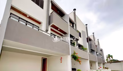 Sobrado com 3 dormitórios à venda, 153 m² por R$ 798.000,00 - Pilarzinho - Curitiba/PR
