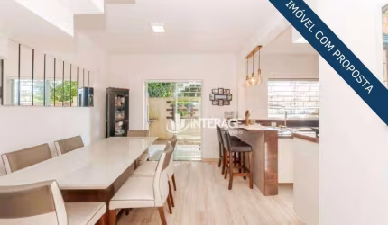 Sobrado com 4 Quartos à venda, 167 m² por R$ 780.000 - Santa Felicidade - Curitiba/PR