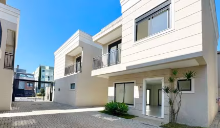 Sobrado com 3 dormitórios à venda, 117 m² por R$ 830.000,00 - Boa Vista - Curitiba/PR