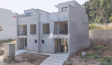 Sobrado com 3 dormitórios à venda, 131 m² por R$ 820.000,00 - Santa Cândida - Curitiba/PR