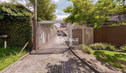 Sobrado com 3 Quartos à venda, 170 m² por R$ 740.000 - São Braz - Curitiba/PR