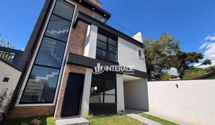 Sobrado com 3 Quartos à venda, 142 m² por R$ 1.100.000 - Santa Felicidade - Curitiba/PR
