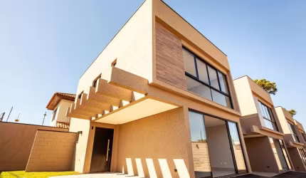 Sobrado com 3 Quartos à venda, 119 m² por R$ 879.000 - Santa Felicidade - Curitiba/PR