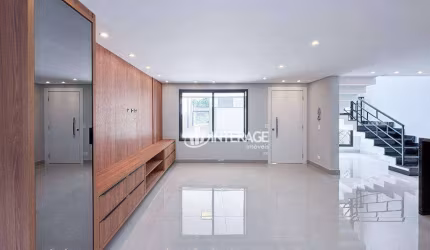 Sobrado com 3 Quartos à venda, 156 m² por R$ 1.170.000 - Santa Felicidade - Curitiba/PR
