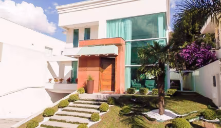 Casa com 3 quartos à venda, 450 m² por R$ 3.950.000 - Santa Felicidade - Curitiba/PR