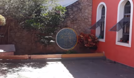 Casa à Venda na Vila Tavares!