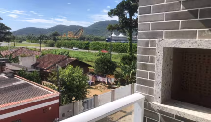 Apartamento próximo do Beto Carrero World, seja para férias em família ou como investimento em locação de temporada Ref. 252