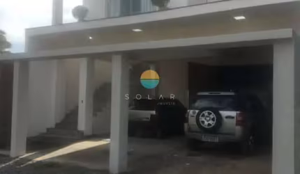 Sobrado 200m do mar com uma casa confortável de 2 dorm. + 01 suíte no piso superior, e no piso inferior uma ampla área comercial. Ref. 325