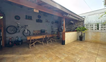 Sobrado pronto para morar no Condomínio Floradas da Serra em Tremembé-SP