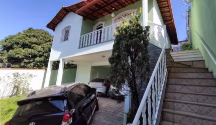 CASA NO SANTA HELENA