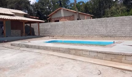 Sítio á venda de 750 metros em Esmeraldas no Tropeiros