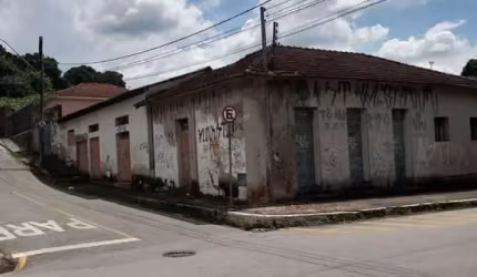lote de 700 metros no centro de ibirite