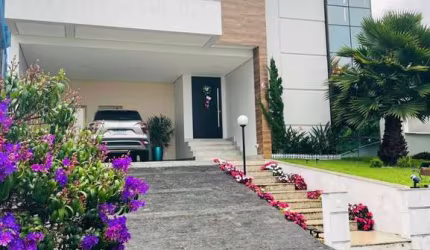 CASA NO CONDOMINIO OURO VERDE EM BETIM