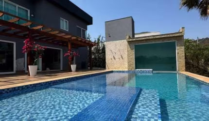CASA EM CONDOMINIO