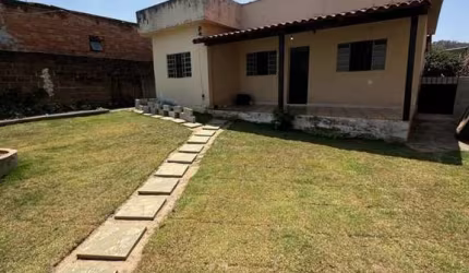 CASA EM SARZEDO