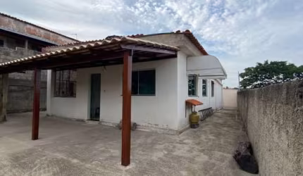 Casa com 3 quartos à venda no Jatobá, Ibirité  por R$ 530.000