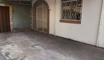 Casa com 3 quartos à venda em Átila de Paiva (Barreiro), Belo Horizonte  por R$ 349.000