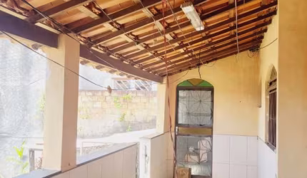 Casa com 3 quartos à venda no Cruzeiro, Ibirité  por R$ 250.000