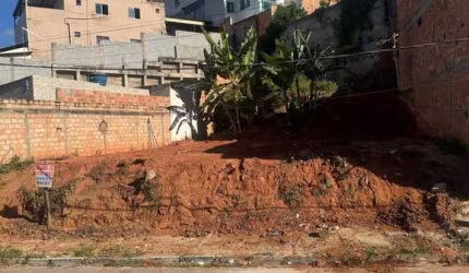 Terreno à venda em Masterville, Sarzedo  por R$ 180.000