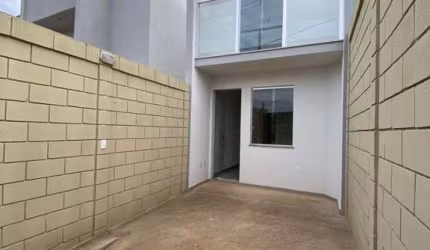CASA DUPLEX NO NOVO BARREIRINHO