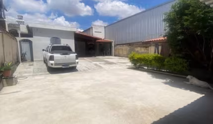 Casa com 3 quartos à venda no Cardoso (Barreiro), Belo Horizonte  por R$ 980.000