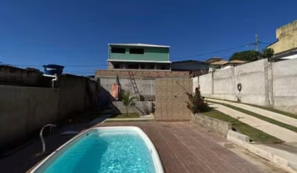 CASA NO JARDIM DAS ROSAS