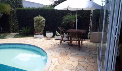 Casa para Locação em Atibaia, Vila Giglio, 3 dormitórios, 3 suítes, 4 banheiros, 2 vagas