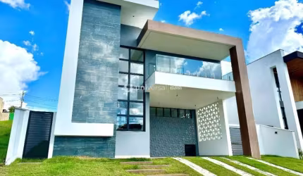 Casa de 4 suítes no Condomínio Alphaville