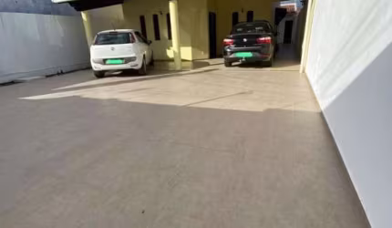 Casa residencial para Venda  em rua Pública no bairro Tomba, Feira de Santana 3 quartos, 1 sala, 2 banheiros, 2 vagas 300,00 m² área total.