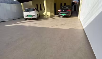 Casa residencial para Venda  em rua Pública no bairro Tomba, Feira de Santana 3 quartos, 1 sala, 2 banheiros, 2 vagas 300,00 m² área total.
