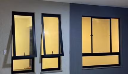 Casa residencial para Venda no Condomínio Dux, Sim, Feira de Santana, 3 quartos, 1 suíte, 1 sala, 1 banheiro, 2 vagas, 140m² área total.