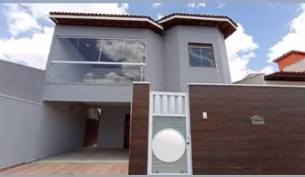 Casa residencial para Venda em rua pública, Cidade Nova, Feira de Santana, 5 quartos, 3 suítes, 4 salas, 5 banheiros, 3 vagas, 250m² área total.