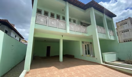 Casa residencial para Venda em rua pública, Piatã, Salvador, 8 quartos, 2 suítes, 4 salas, 4 banheiros, 4 vagas, 413m² área total.