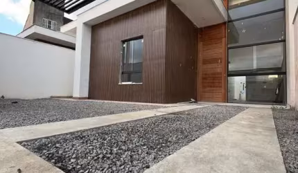 Casa residencial para Venda em rua pública, Sim, Feira de Santana, 3 quartos, 1 suíte, 1 sala, 2 banheiros, 2 vagas, 154,m² área total.