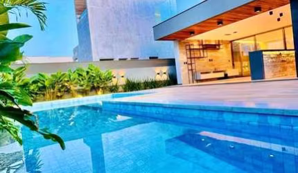 Casa residencial para Venda em condominio fechado, Sim, Feira de Santana, Piscina, 3 suítes, 2 salas, 4 banheiros, 6 vagas, 525m² área total.