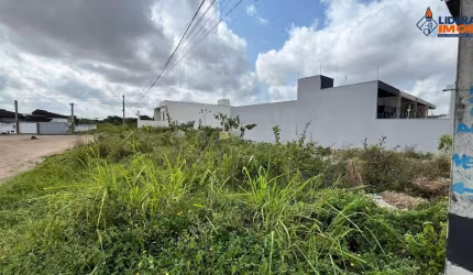 Terreno para Venda, em Rua Pública, Área Total de 546 m², no Bairro SIM, Feira de Santana, próximo ao Shopping Avenida e da Avenida Nóide