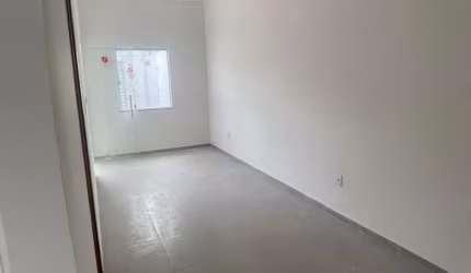Casa residencial para Venda em rua pública, Tomba, Feira de Santana, 2 dormitórios, 1 sala, 1 banheiro, 1 vaga, 133m² área total.