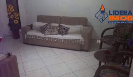 Casa residencial para Venda em rua pública, Campo Limpo, Feira de Santana, 3 quartos, 1 suíte, 2 salas, 2 banheiros, 2 vagas, 270m² área total.