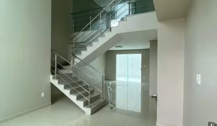 Casa residencial Duplex para Locação em rua pública, Sim, Feira de Santana,  3 suítes, 2 salas, 4 banheiros, 2 vagas, 200m² área total.