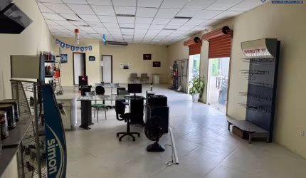 Galpão comercial para Locação em rua pública, Santo Antônio dos Prazeres, Feira de Santana, 1 sala, 1 banheiro, 1.000m² área total.