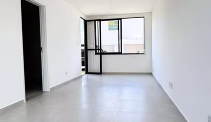 Casa residencial para Venda em condomínio fechado, Sim, Feira de Santana, 4 quartos, 1 suíte, 1 sala, 3 banheiros, 1 vaga, 120m² área total.