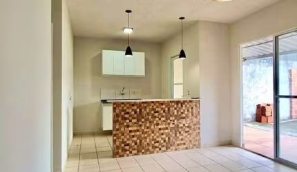 Casa residencial para Locação em condominio fechado, Sim, Feira de Santana, 2 quartos, 1 sala, 1 banheiro, 1 vaga