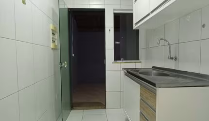 Casa residencial para Locação em condomínio fechado, Sim, Feira de Santana, 2 quartos, 1 sala, 1 banheiro, 1 vaga, 100m² área total.