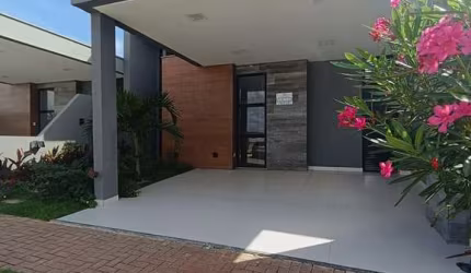 Casa residencial para Venda no Condomínio Reserva Itatiaia, Sim, Feira de Santana, 3 quartos, 1 suíte, 1 sala, 2 banheiros, 1 vaga.