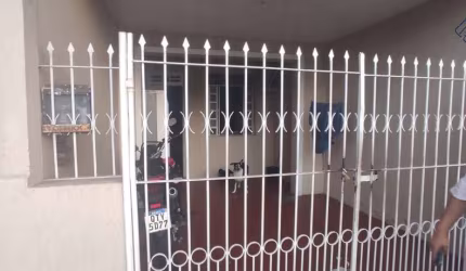 Casa residencial para Venda em rua pública, Caseb, Feira de Santana, 3/4, 2 salas, 1 banheiro, 1 vaga de garagem, 290m² área total