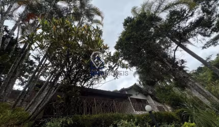 Casa em condomínio fechado com 4 quartos à venda na Alameda Serra da Mantiqueira, 118, Vila Del Rey, Nova Lima por R$ 3.200.000