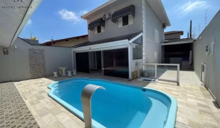 Casa dos Seus Sonhos - Luxo e Conforto em Ótima Localização
