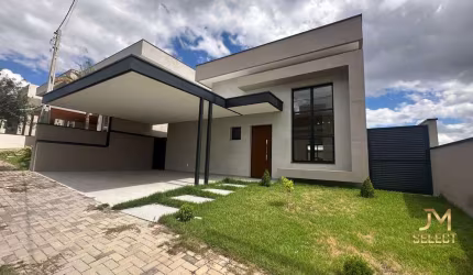 Casa térrea com 250m² no Cond. Floresta