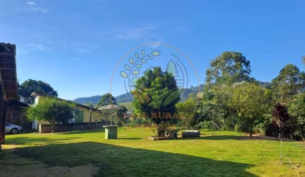 MARAVILHOSA CHÁCARA COM LAGO EM MONTEIRO LOBATO - CH00226